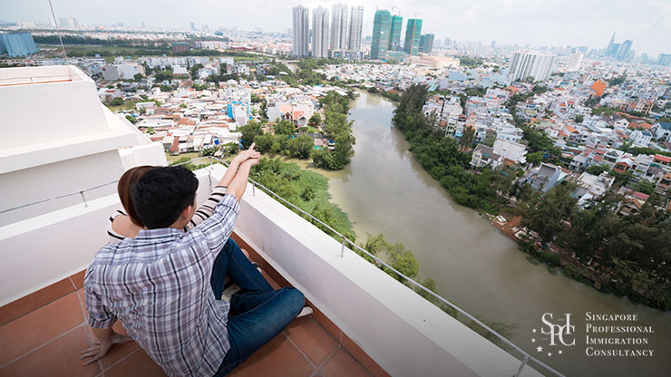 Couple Enjoying The Benefits of a Permanent Resident in Singapore